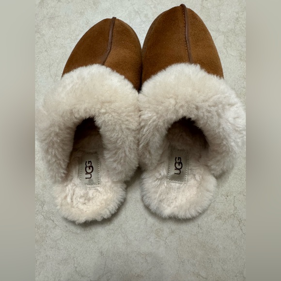 UGG Scuffette II Regenerate Slippers - Picture 3 of 9